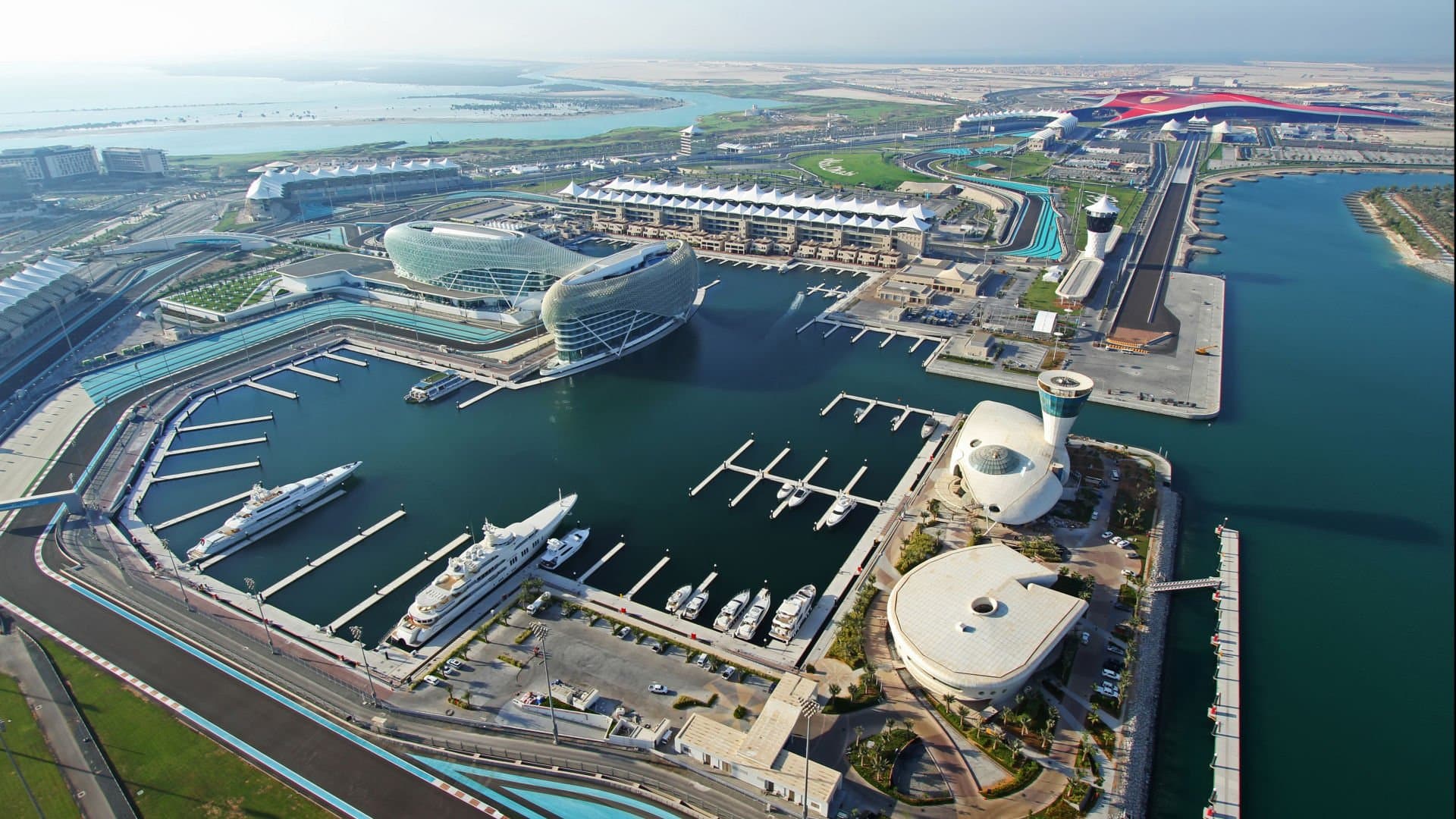 Yas Marina - 01K1THMXTFAEH125CCPHR7AM6S.jpeg
