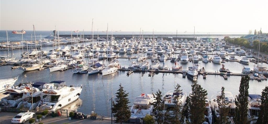 Ataköy Marina Park AVM - 01K1X060GCX4YAZFQHZR4MD0EH.jpeg